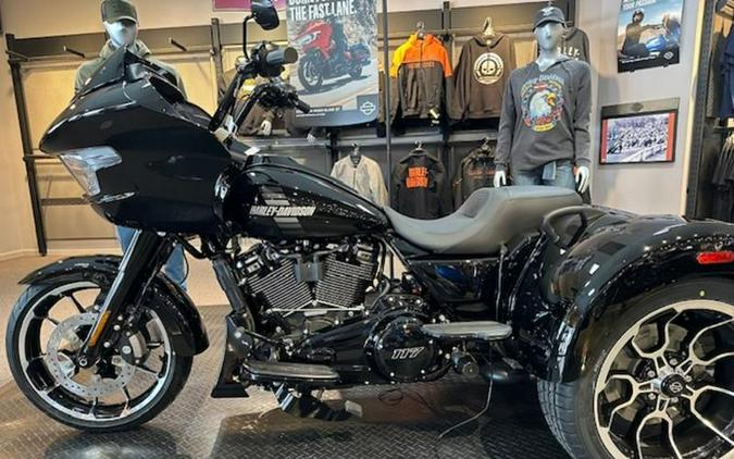 2026 Harley-Davidson® FLTRT - Road Glide® 3