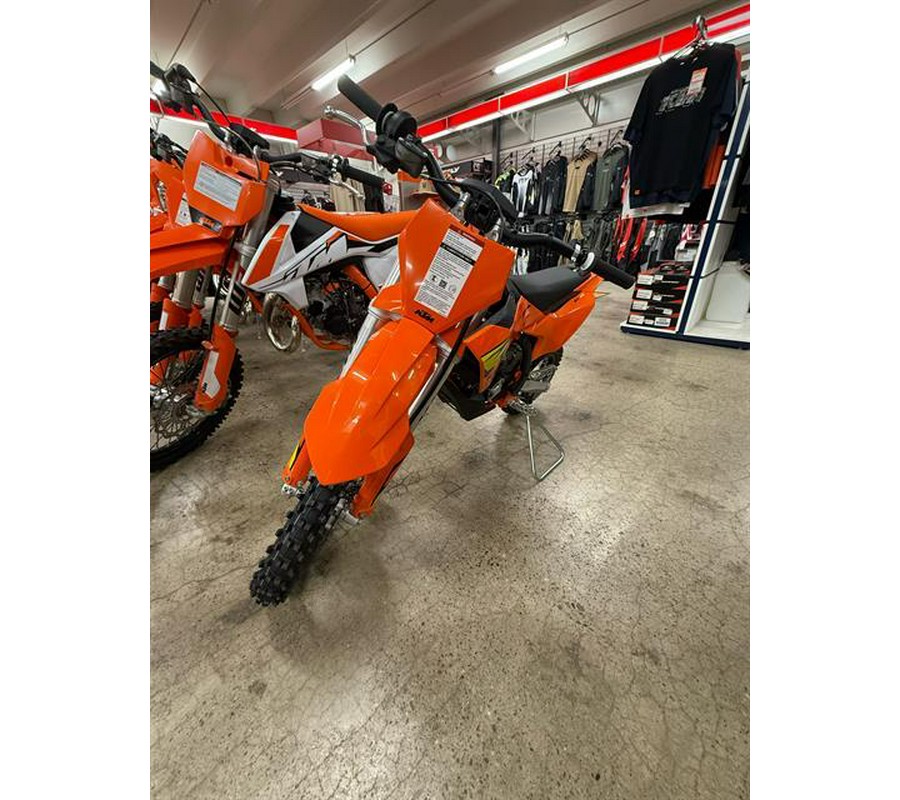 2027 KTM SX-E5