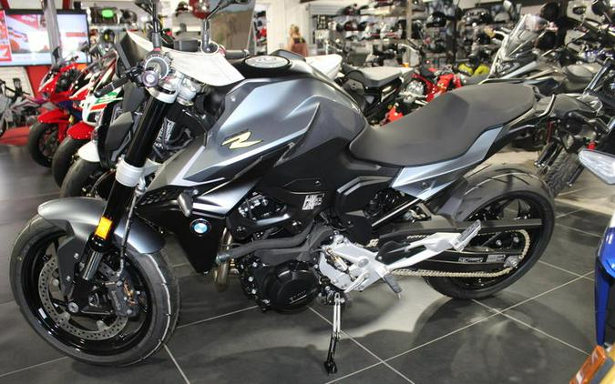 2023 BMW F 900 R Exclusive