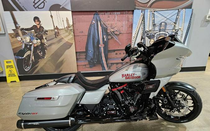 2025 Harley-Davidson FLTRXSTSE - CVO Road Glide ST