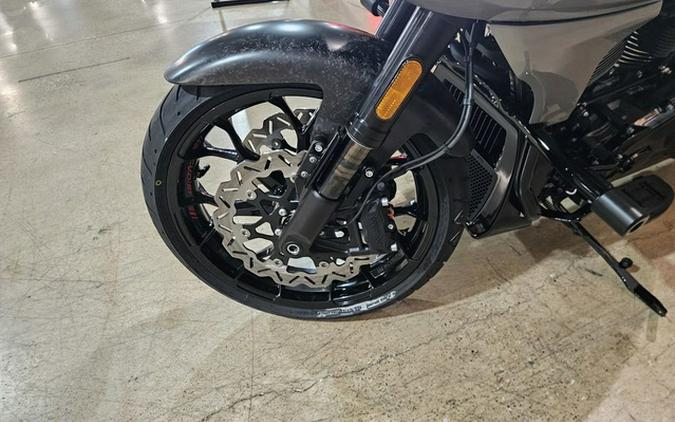 2025 Harley-Davidson FLTRXSTSE - CVO Road Glide ST