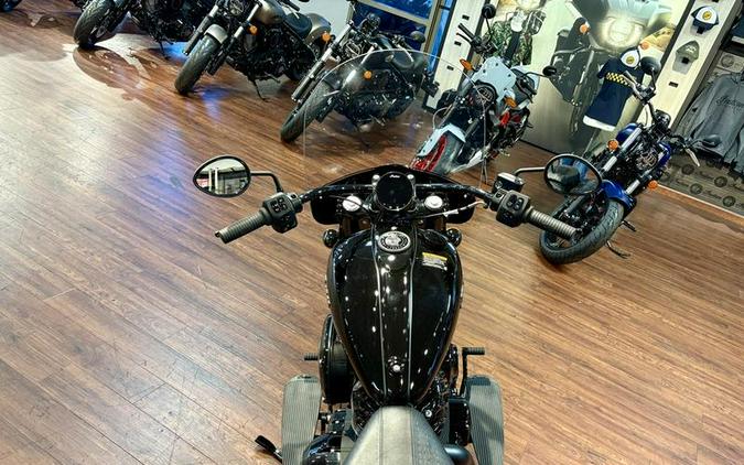 2025 Indian Motorcycle® Super Chief® Dark Horse® Black Metallic
