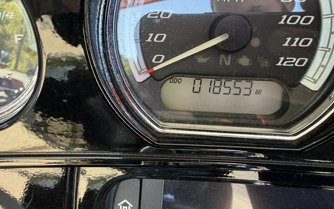 2015 HARLEY-DAVIDSON FLHTK LIMITED in Vivid Black