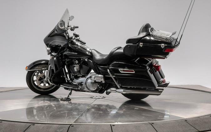 2015 HARLEY-DAVIDSON FLHTK LIMITED in Vivid Black