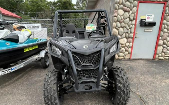 2024 Can-Am Maverick Trail DPS 700