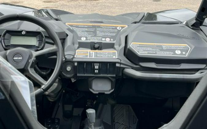 2024 Can-Am Maverick Trail DPS 700