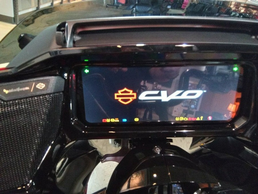 2025 Harley-Davidson FLTRXSTSE - CVO Road Glide ST