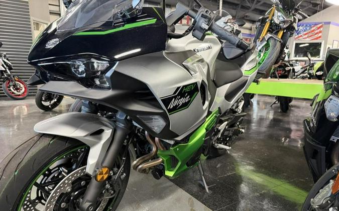 2024 Kawasaki Ninja® 7 Hybrid ABS