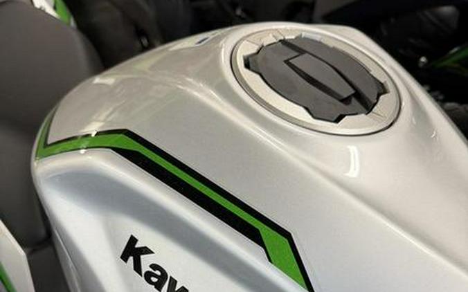 2024 Kawasaki Ninja® 7 Hybrid ABS