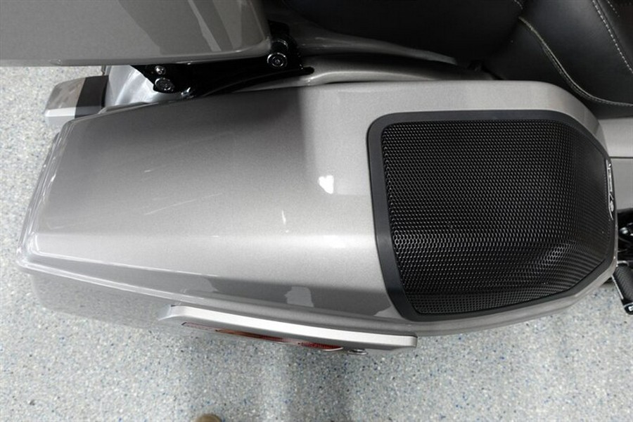 2023 Harley-Davidson CVO Road Glide