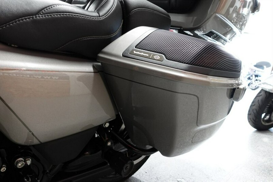 2023 Harley-Davidson CVO Road Glide