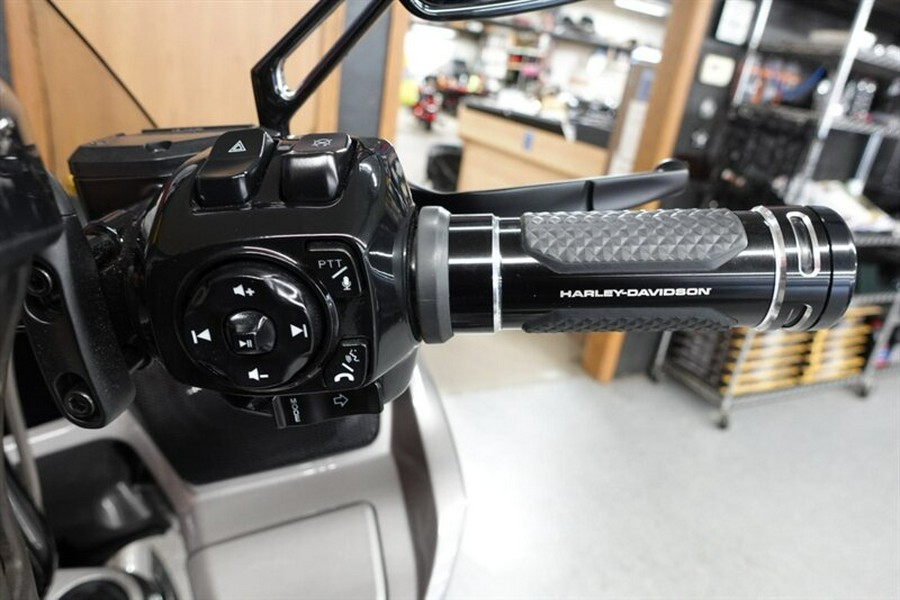 2023 Harley-Davidson CVO Road Glide