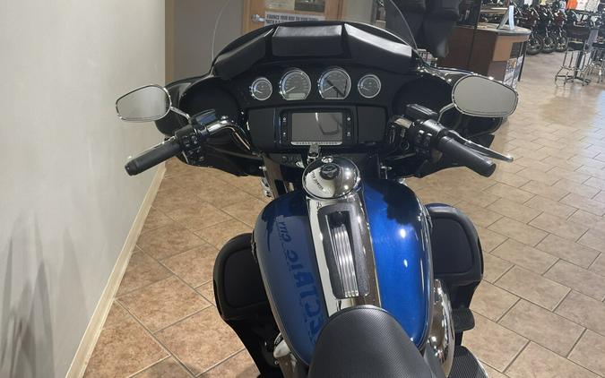 2018 Harley-DavidsonFLHTK ANV 115th Anniversary Ultra Limited Legend Blue/Vivid Black