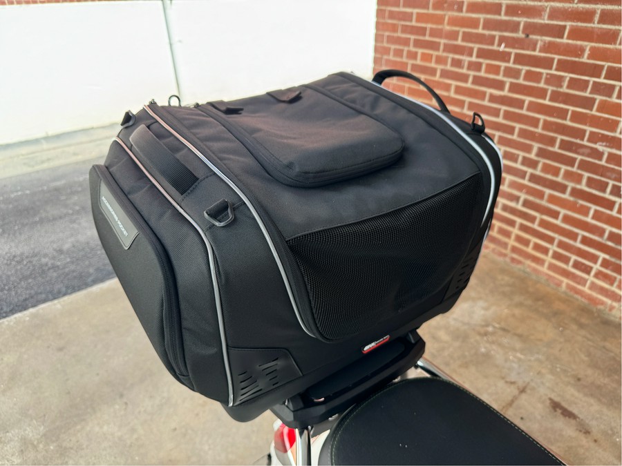 2025 Vespa GTS 310 SuperTech