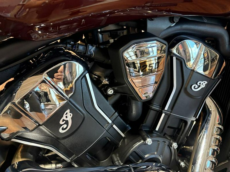 2025 Indian Motorcycle® Super Scout® Maroon Metallic with Graphics