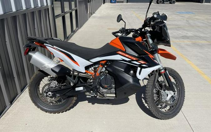 2022 KTM 890 Adventure R