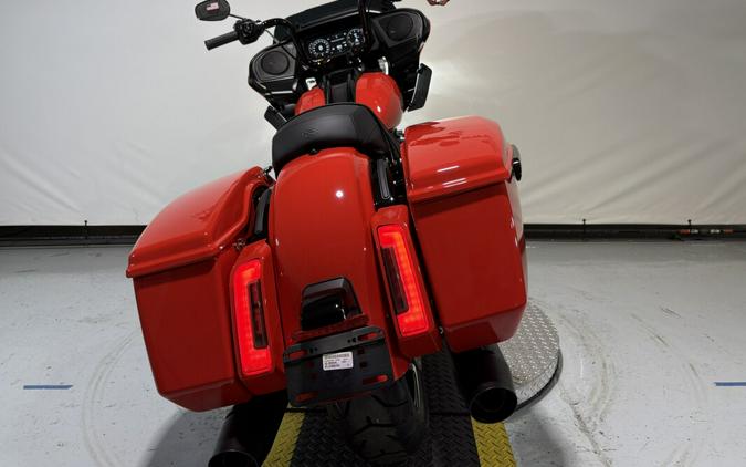 2026 Harley-Davidson® Road Glide® Blood Orange - Black