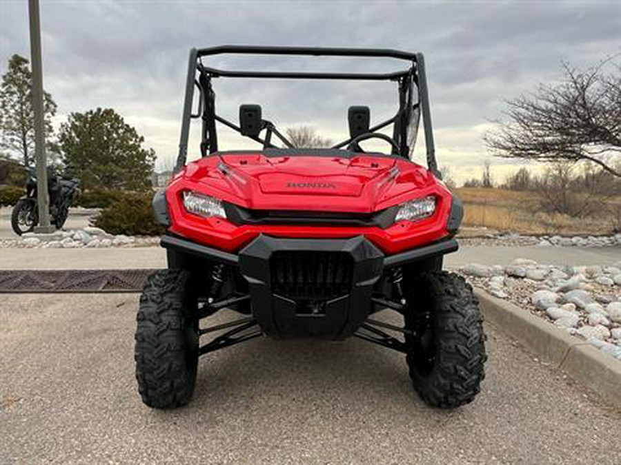 2024 Honda Pioneer 1000 Deluxe