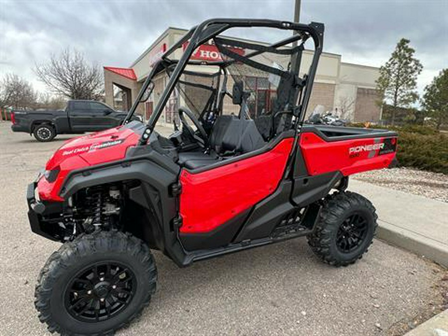 2024 Honda Pioneer 1000 Deluxe