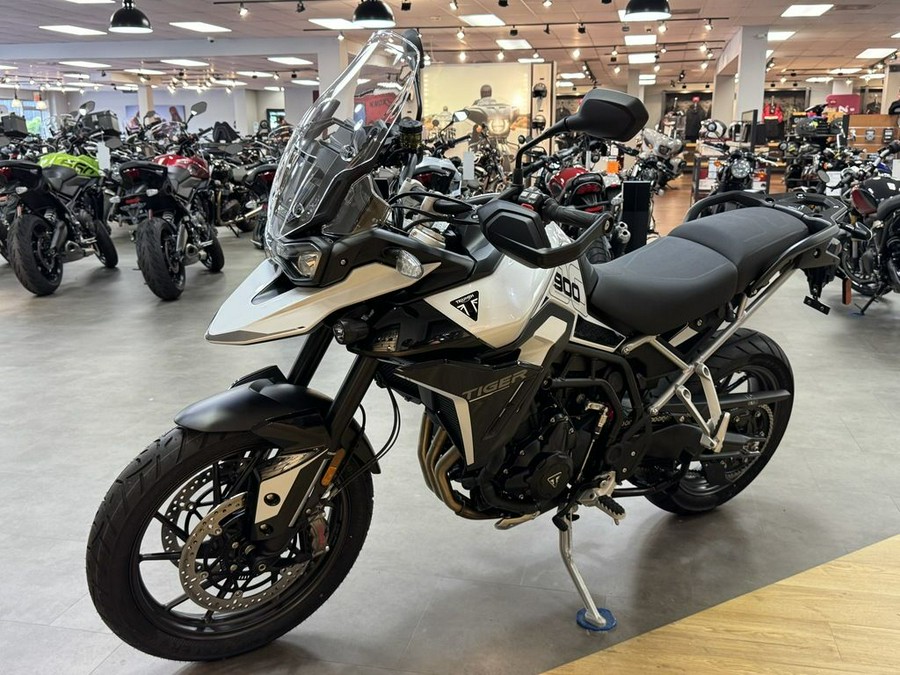 2025 Triumph Tiger 900 GT Pro Snowdonia White