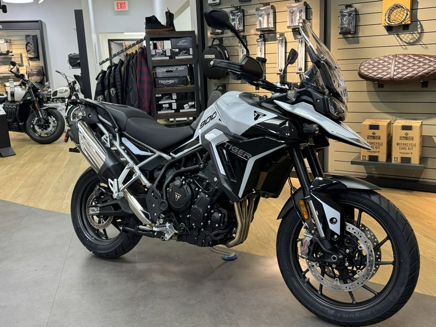 2025 Triumph Tiger 900 GT Pro Snowdonia White