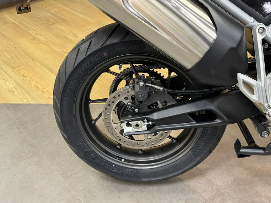 2025 Triumph Tiger 900 GT Pro Snowdonia White