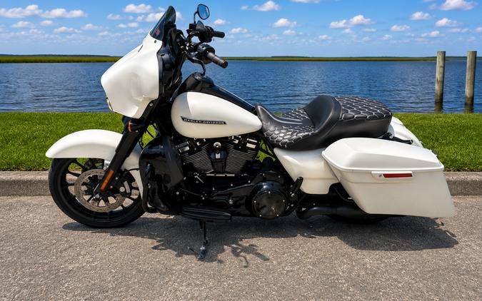 2018 Harley-Davidson Street Glide® Special