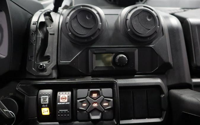 2026 Can-Am® Defender PRO Limited HD10