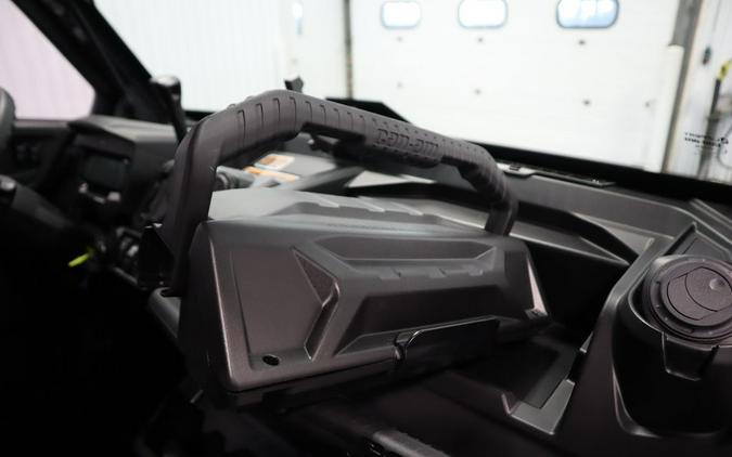 2026 Can-Am® Defender PRO Limited HD10