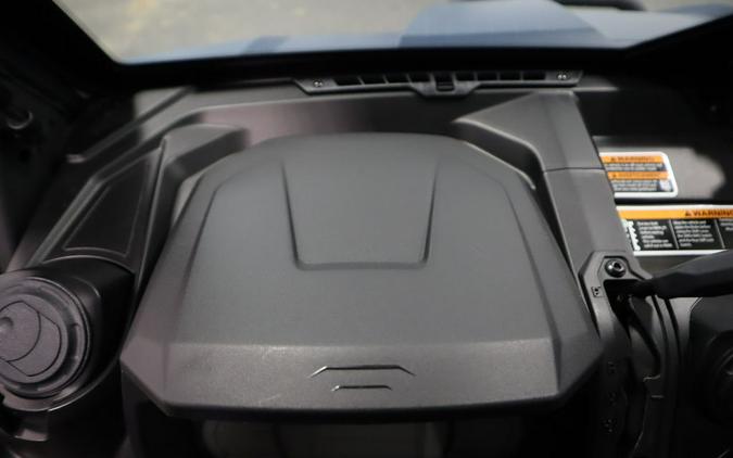 2026 Can-Am® Defender PRO Limited HD10