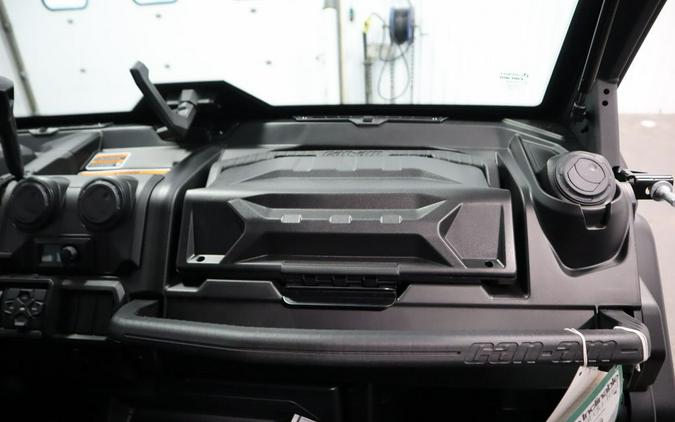 2026 Can-Am® Defender PRO Limited HD10