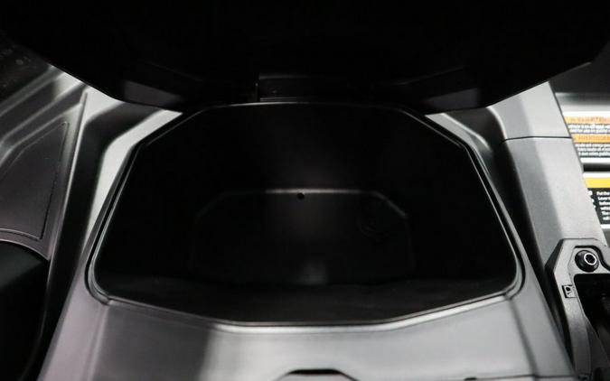 2026 Can-Am® Defender PRO Limited HD10