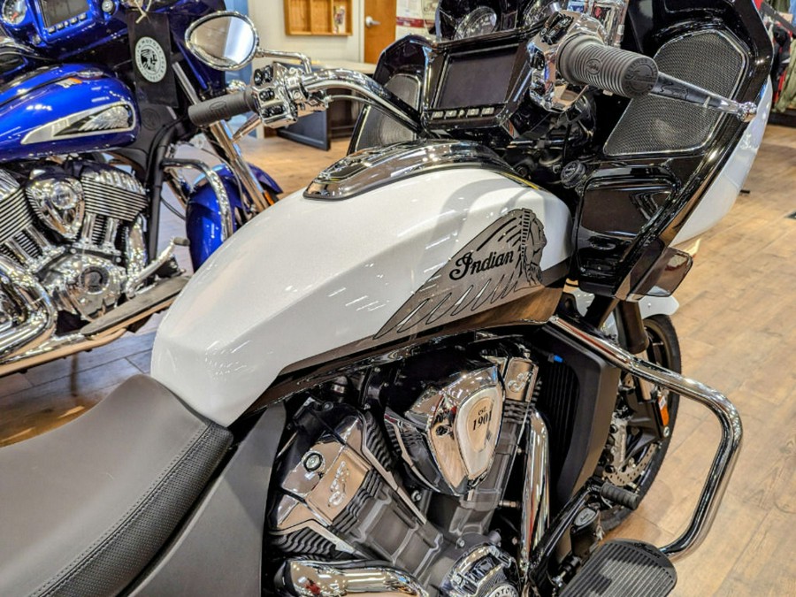 2024 Indian Motorcycle® Challenger® Limited Ghost White Metallic