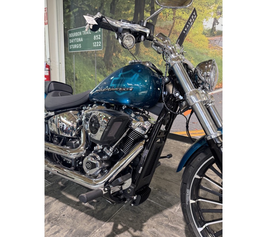 2026 Harley-Davidson Breakout