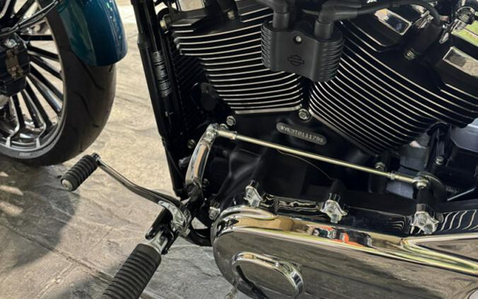 2026 Harley-Davidson Breakout