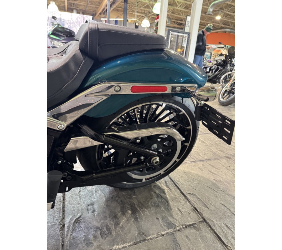 2026 Harley-Davidson Breakout