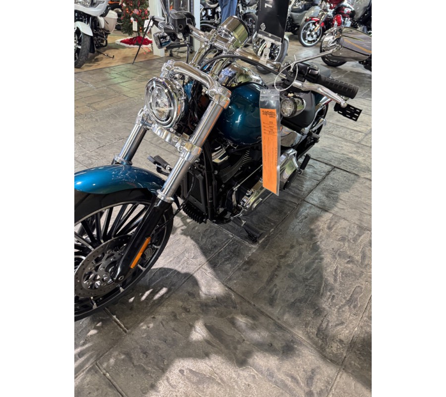 2026 Harley-Davidson Breakout