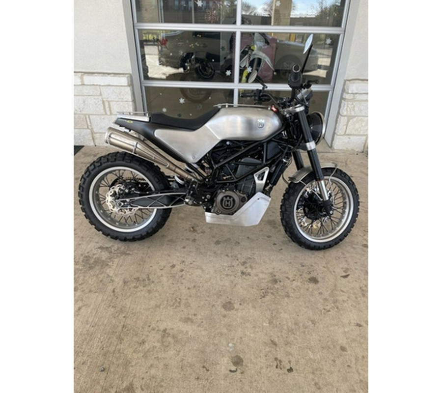 2026 Moto Guzzi V7 Special