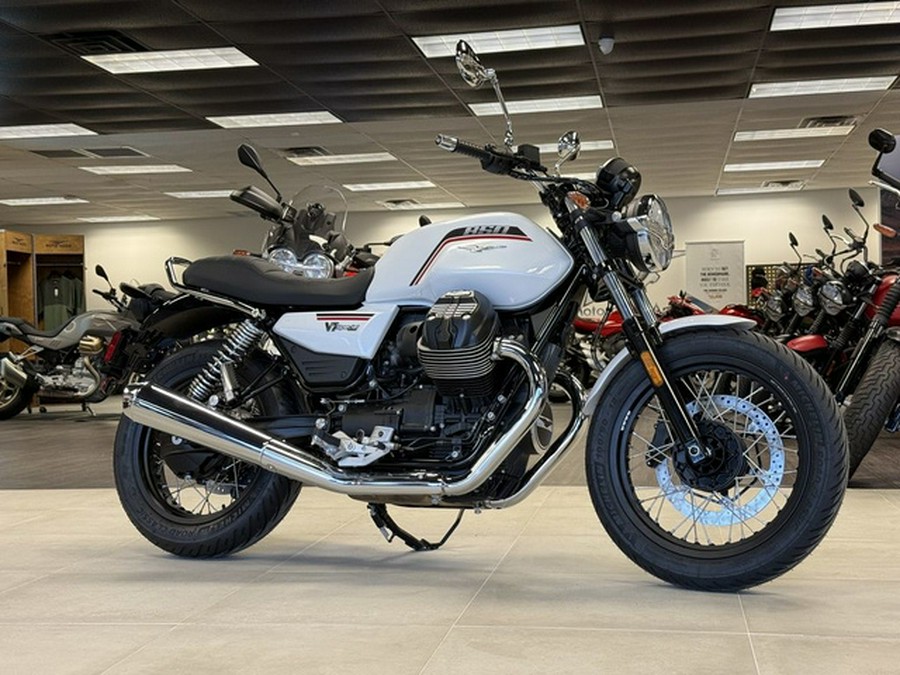 2026 Moto Guzzi V7 Special