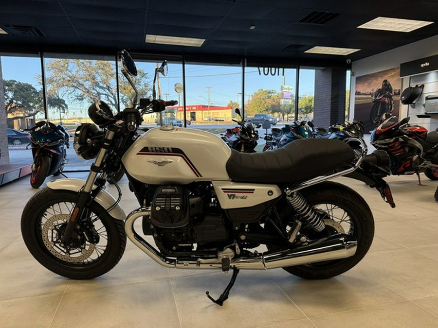 2026 Moto Guzzi V7 Special