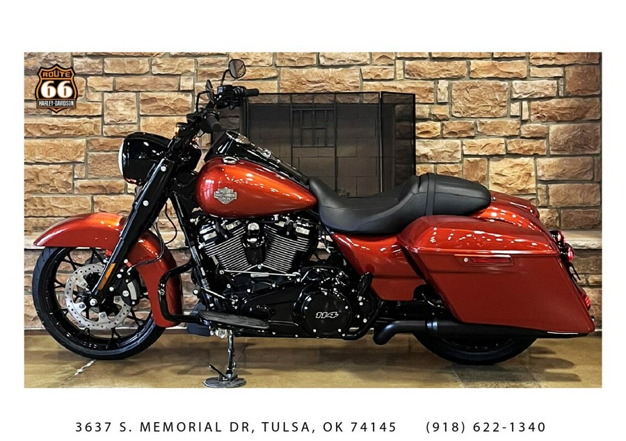 2025 Harley-Davidson® Road King® Special Whiskey Fire
