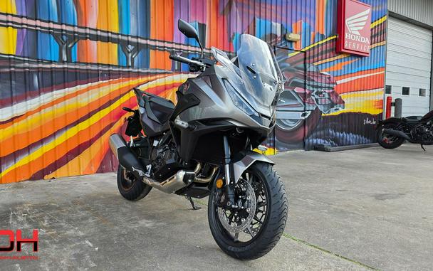 2026 Honda® NT1100 DCT