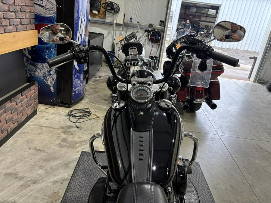 2019 Harley-Davidson® FLHC - Softail® Heritage Classic