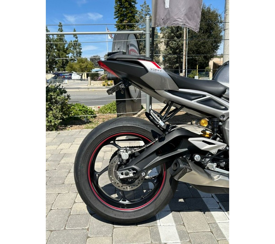 2021 Triumph Street Triple RS Silver Ice