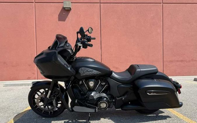 2020 Indian Motorcycle® Challenger Dark Horse Thunder Black Smoke