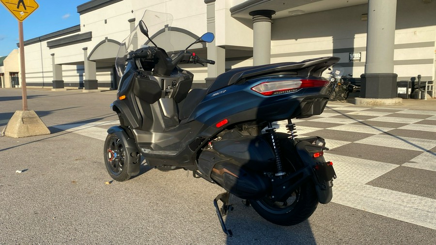2025 Piaggio MP3 530 Exclusive