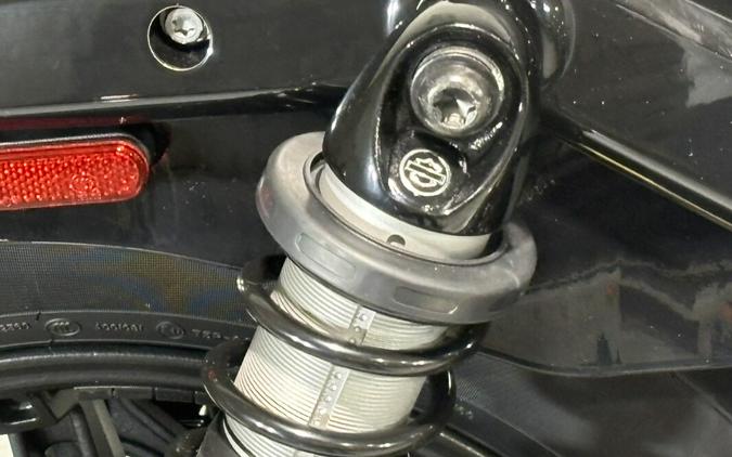 2026 Harley-Davidson® Nightster® Dark Billiard Gray - Black