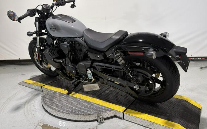 2026 Harley-Davidson® Nightster® Dark Billiard Gray - Black