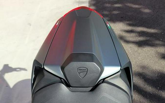 2022 Ducati MONSTER PLUS