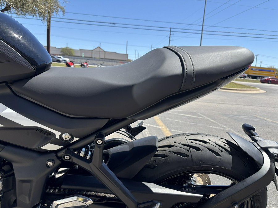 2025 Triumph Trident 660